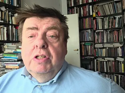 Embedded thumbnail for  Mentzen kolejny raz wbija nóż w plecy 