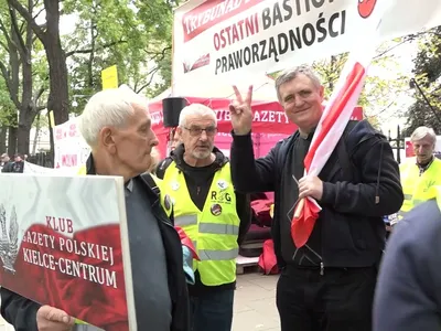 Embedded thumbnail for Obywatele bronią TK przed siłowym przejęciem!