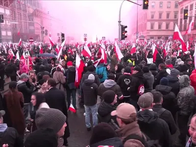 Embedded thumbnail for Marsz Niepodległości (11.11.2025) - jedno ujęcie