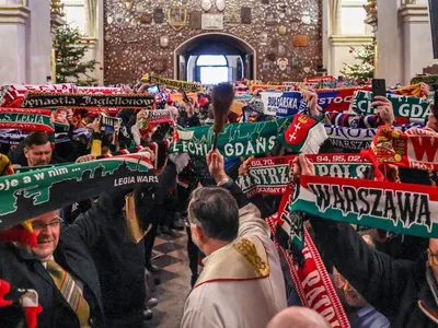 Embedded thumbnail for Tysiące kibiców i Prezydent! Niesamowite sceny w Częstochowie